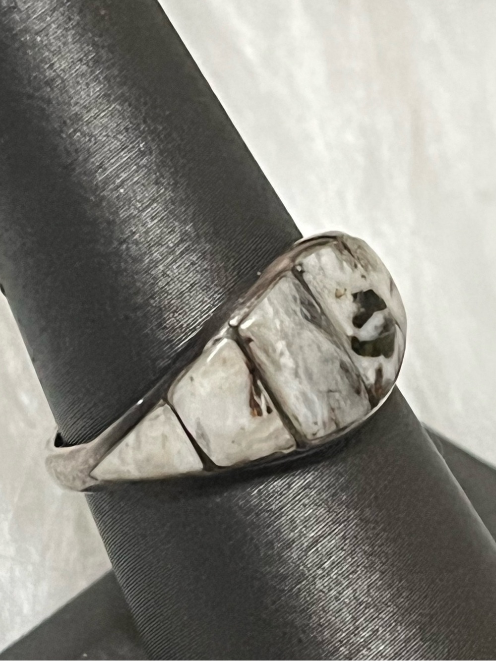 Sterling Native American Buffalo Stone Ring - Picture 2 of 12